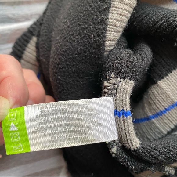 Bula made in Canada beanie/toque. - Picture 5 of 5